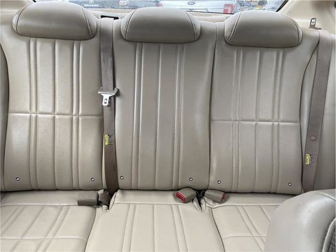 Used 2005 Chevrolet Impala Sedan w/ Police Pkg image 15