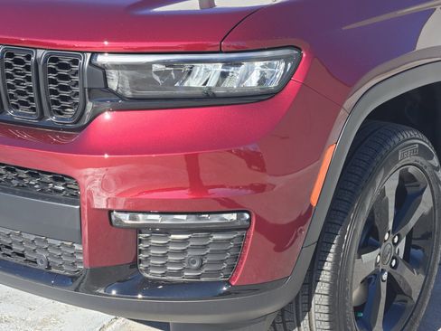 New 2025 Jeep Grand Cherokee L Limited w/ Luxury Tech Group II image 6