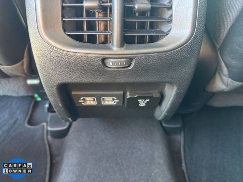 Used 2023 Jeep Cherokee Altitude Lux image 21