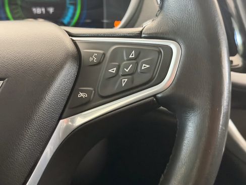 Used 2016 Chevrolet Volt LT w/ Comfort Package FWD image 28