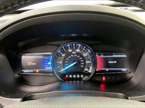 Used 2019 Ford Explorer XLT w/ Equipment Group 202A AWD/4WD image 24