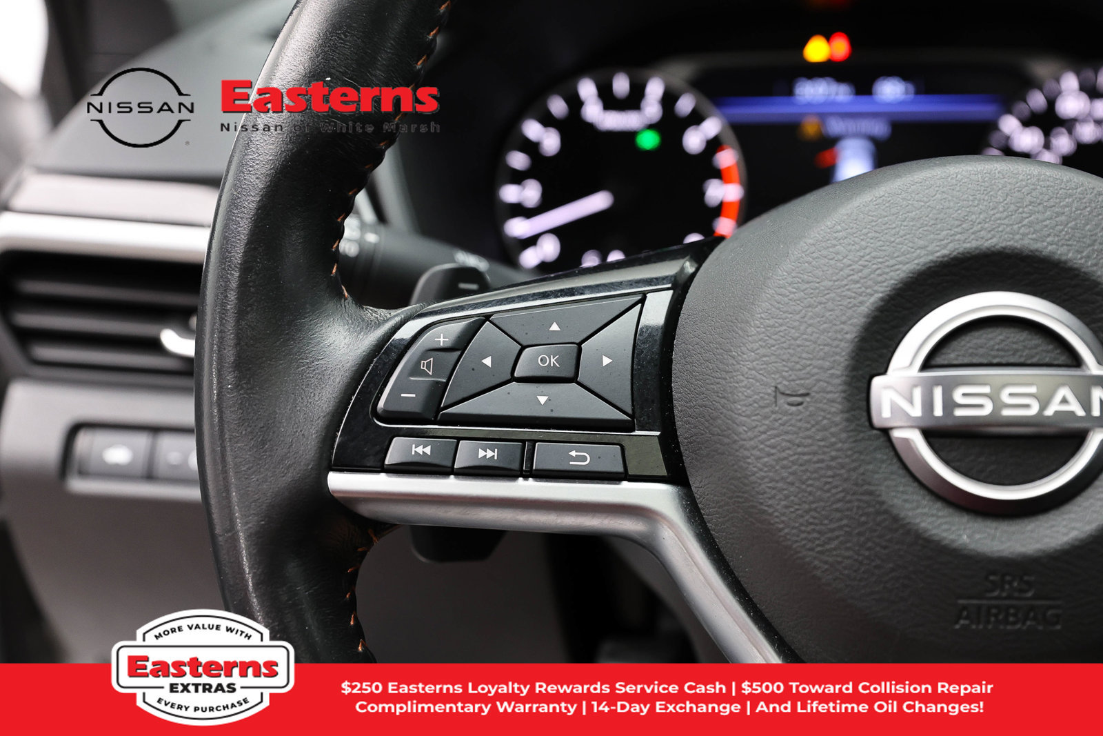 Used 2023 Nissan Altima 2.5 SR w/ SR Premium Package FWD image 17