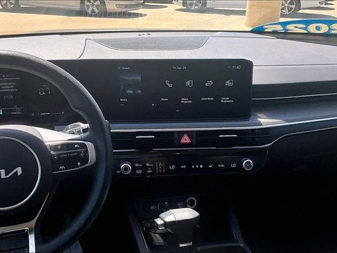 Used 2025 Kia K5 LXS FWD image 9