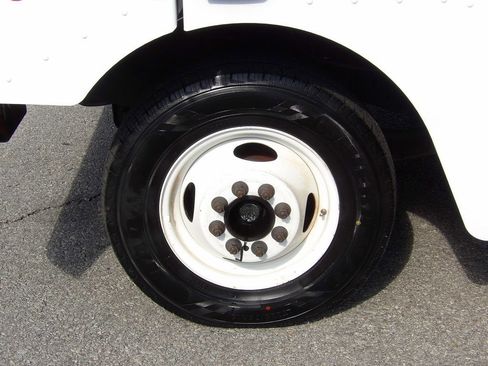 Used 2014 Ford E-350 and Econoline 350 Super Duty w/ A/C Prep Package image 35