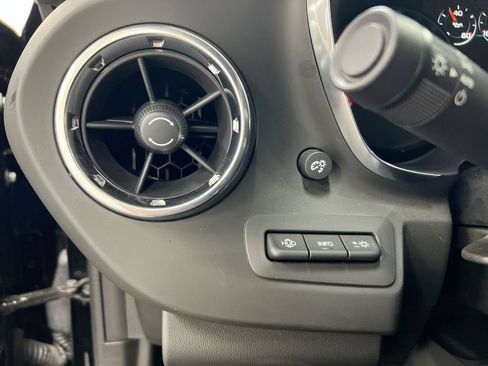 Used 2018 Chevrolet Camaro SS RWD image 19
