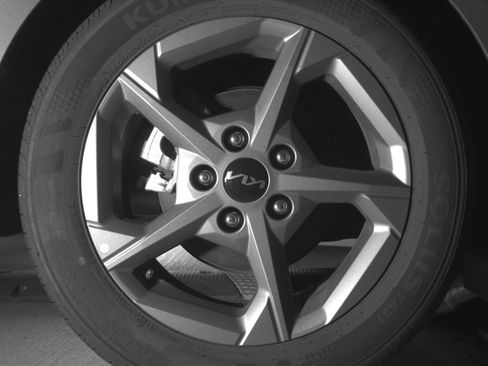 Used 2025 Kia K4 FWD image 15