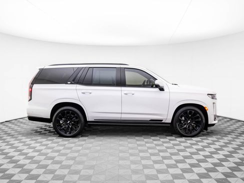 Certified 2023 Cadillac Escalade Sport Platinum w/ LPO, ONYX Package AWD/4WD image 10