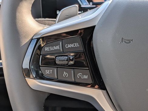 Used 2025 BMW 230i Coupe w/ M Sport Package image 19