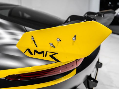 Used 2019 Aston Martin V8 Vantage Coupe image 45