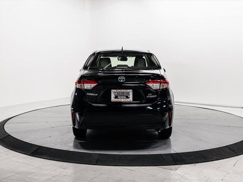 Certified 2024 Toyota Corolla LE image 9