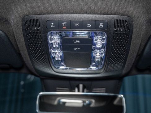 Certified 2025 Mercedes-Benz GLB 250 image 25