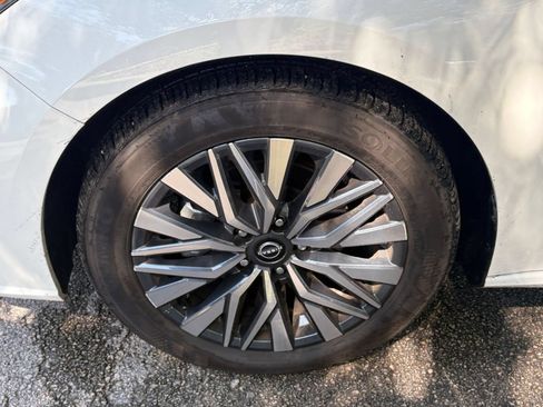 Used 2026 Nissan Altima 2.5 SV FWD image 25