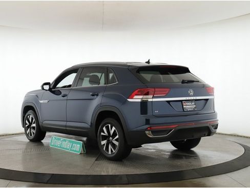 Used 2022 Volkswagen Atlas Cross Sport SE image 8