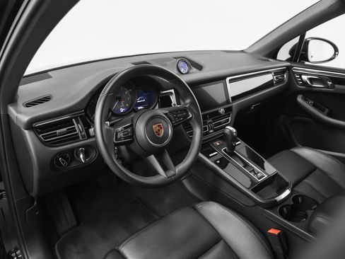 Certified 2023 Porsche Macan S AWD/4WD image 45