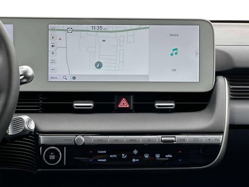 New 2024 Hyundai Ioniq 5 Limited image 19