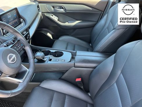 Certified 2023 Nissan Rogue SV w/ SV Premium B Package FWD image 17