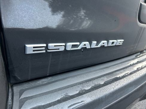Used 2020 Cadillac Escalade Platinum image 32