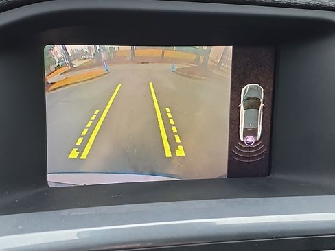 Used 2018 Volvo S60 T5 Dynamic w/ Vision Package image 21