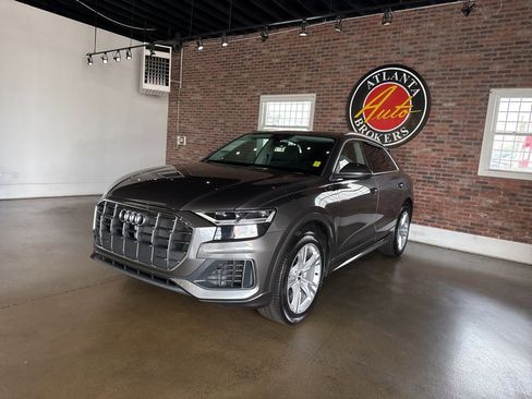 Used 2019 Audi Q8 Premium w/ Convenience Package image 12