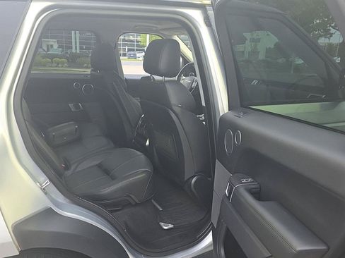 Used 2016 Land Rover Range Rover Sport SE AWD/4WD image 26