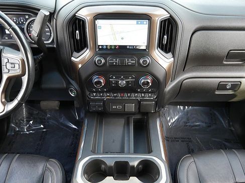 Used 2021 Chevrolet Silverado 2500 High Country w/ Z71 Off-Road Package image 21