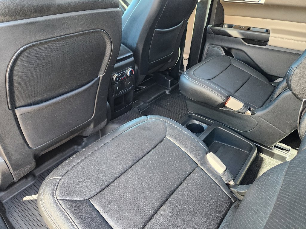 Used 2020 Ford Explorer XLT w/ Comfort Package AWD/4WD image 28