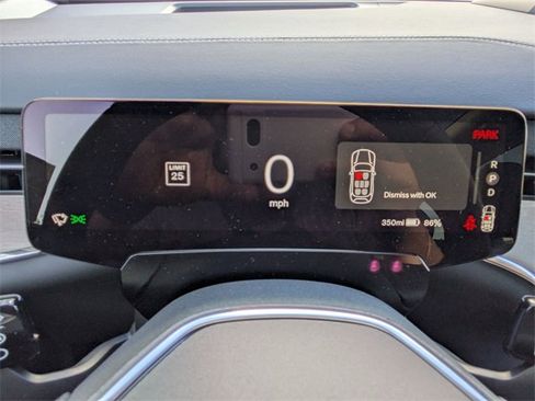 New 2025 Volvo EX90 Plus image 19