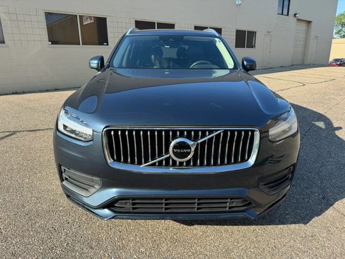 Used 2020 Volvo XC90 T6 Momentum AWD/4WD image 2