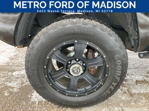 Used 2013 Toyota Tacoma Base image 48