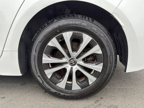 Used 2022 Toyota Corolla LE FWD image 29