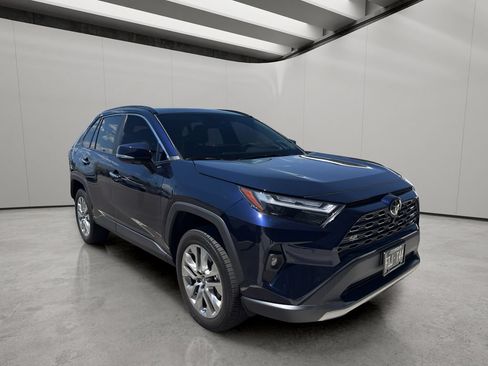 Used 2025 Toyota RAV4 Limited w/ Advanced Technology Package AWD/4WD image 7