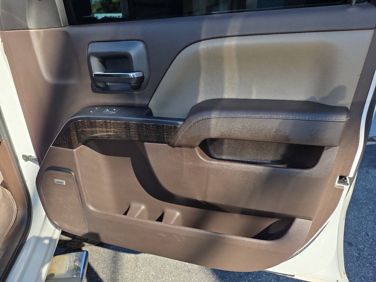 Used 2016 GMC Sierra 3500 Denali w/ Duramax Plus Package AWD/4WD image 28