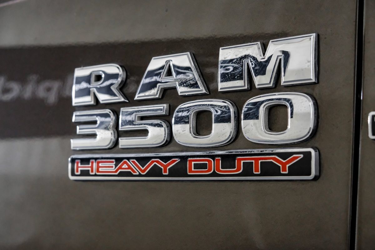 Used 2018 RAM 3500 Laramie AWD/4WD image 43