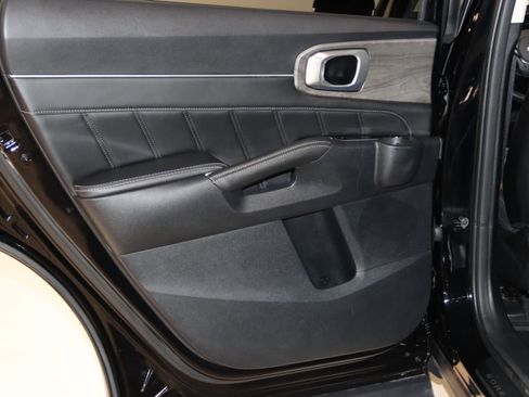 Used 2025 Kia Sorento SX AWD/4WD image 50