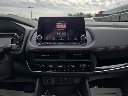 Used 2025 Nissan Rogue SV w/ Rock Creek Premium Package image 24