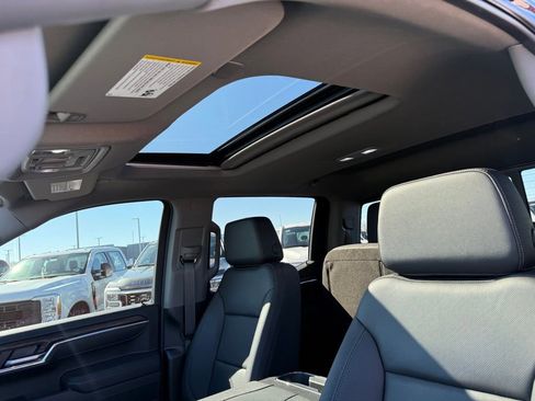Used 2025 GMC Sierra 1500 SLT w/ SLT Premium Plus Package image 7