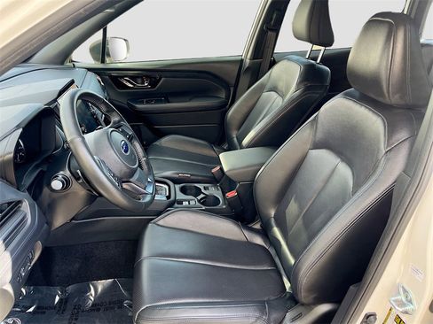 Used 2025 Subaru Forester Limited image 20