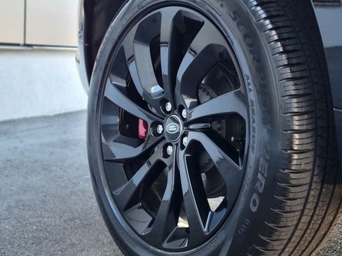 Used 2025 Land Rover Discovery Sport Dynamic SE image 43