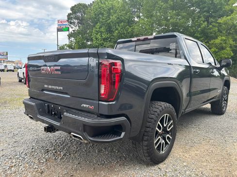 Used 2021 GMC Sierra 1500 AT4 w/ AT4 Value Package AWD/4WD image 9