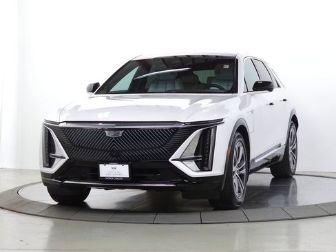 Certified 2024 Cadillac Lyriq Luxury w/ LPO, Floor Liner Package AWD/4WD image 1