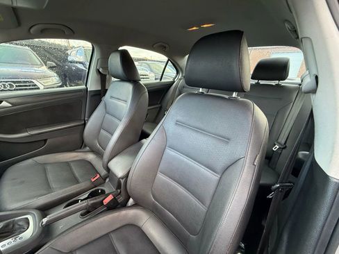 Used 2012 Volkswagen Jetta SE image 20