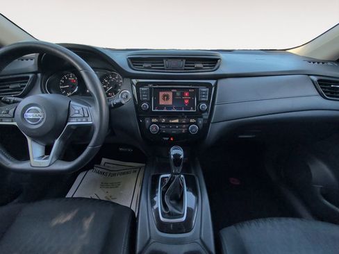 Used 2018 Nissan Rogue SV AWD/4WD image 9