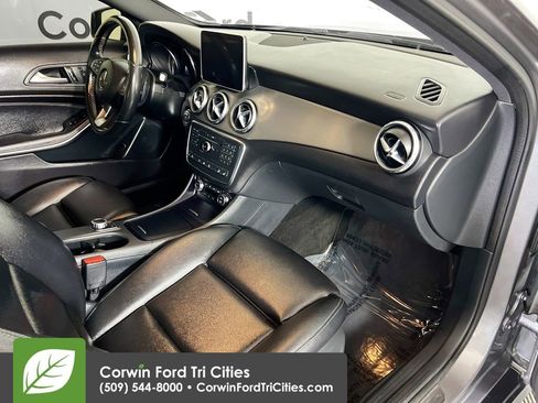 Used 2016 Mercedes-Benz GLA 250 4MATIC image 30