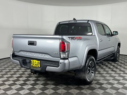 Used 2021 Toyota Tacoma TRD Sport w/ Technology Package AWD/4WD image 6