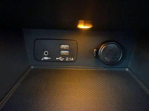 Certified 2023 Subaru Impreza 2.0i Premium AWD/4WD image 17