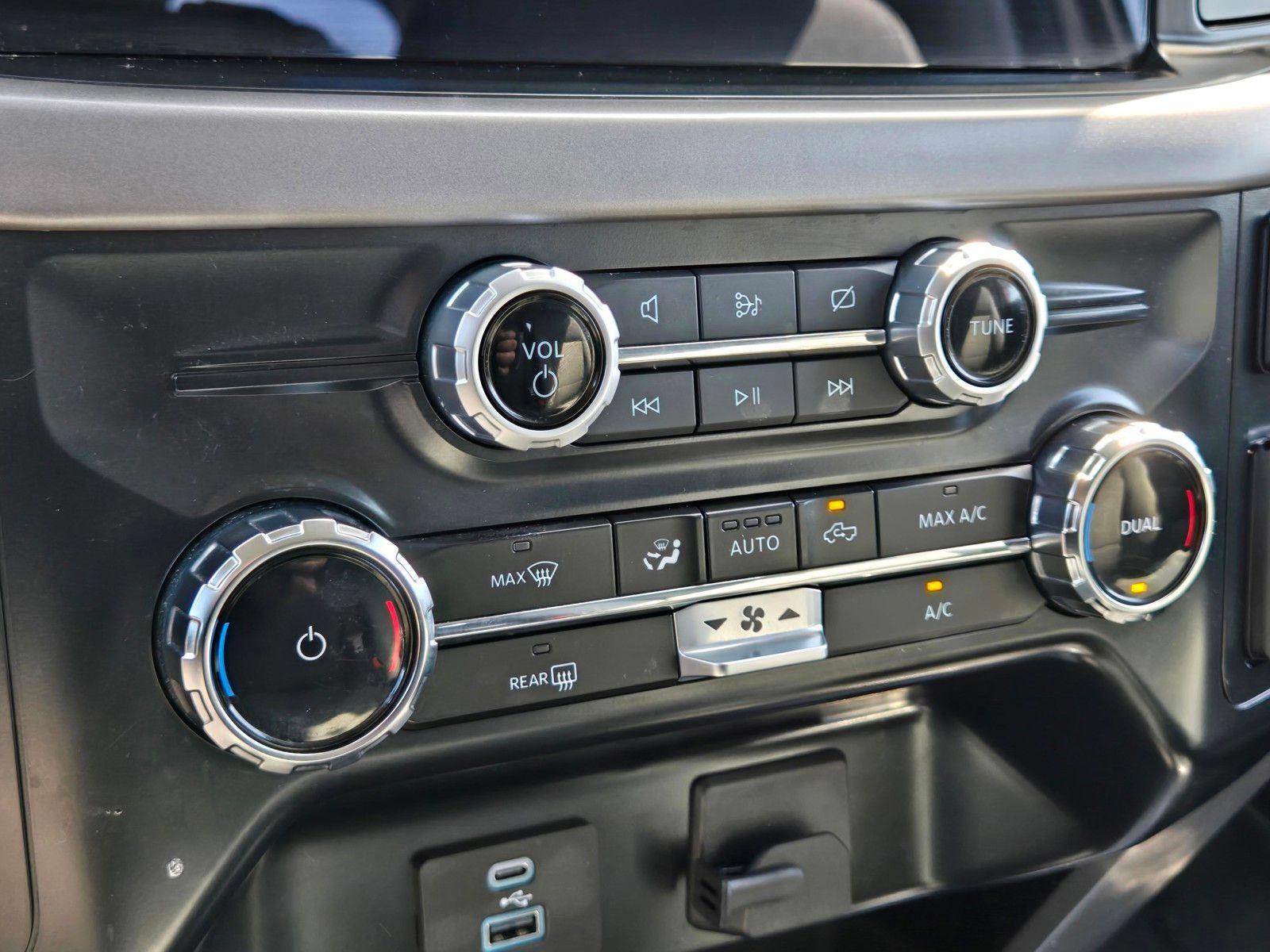 Used 2024 Ford F150 XLT RWD image 24