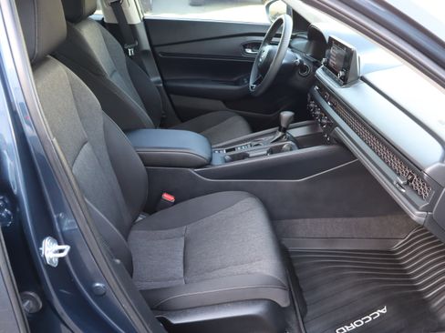 Used 2025 Honda Accord SE image 36