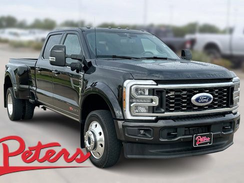Used 2025 Ford F450 King Ranch w/ FX4 Off-Road Package image 1