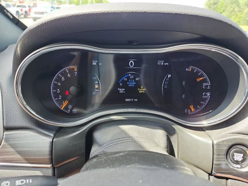 Used 2021 Jeep Grand Cherokee Limited image 26