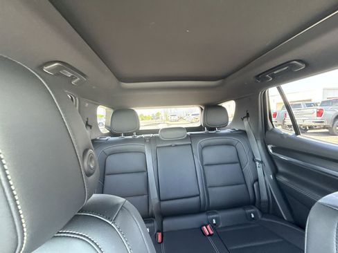 Used 2025 GMC Terrain Elevation w/ Elevation Premium Package AWD/4WD image 28